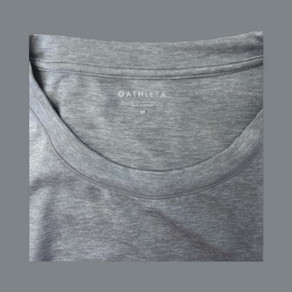 Athleta Women’s Uptempo Light Gray Activewear Long Sleeve Top. Size M - Picture 2 of 8